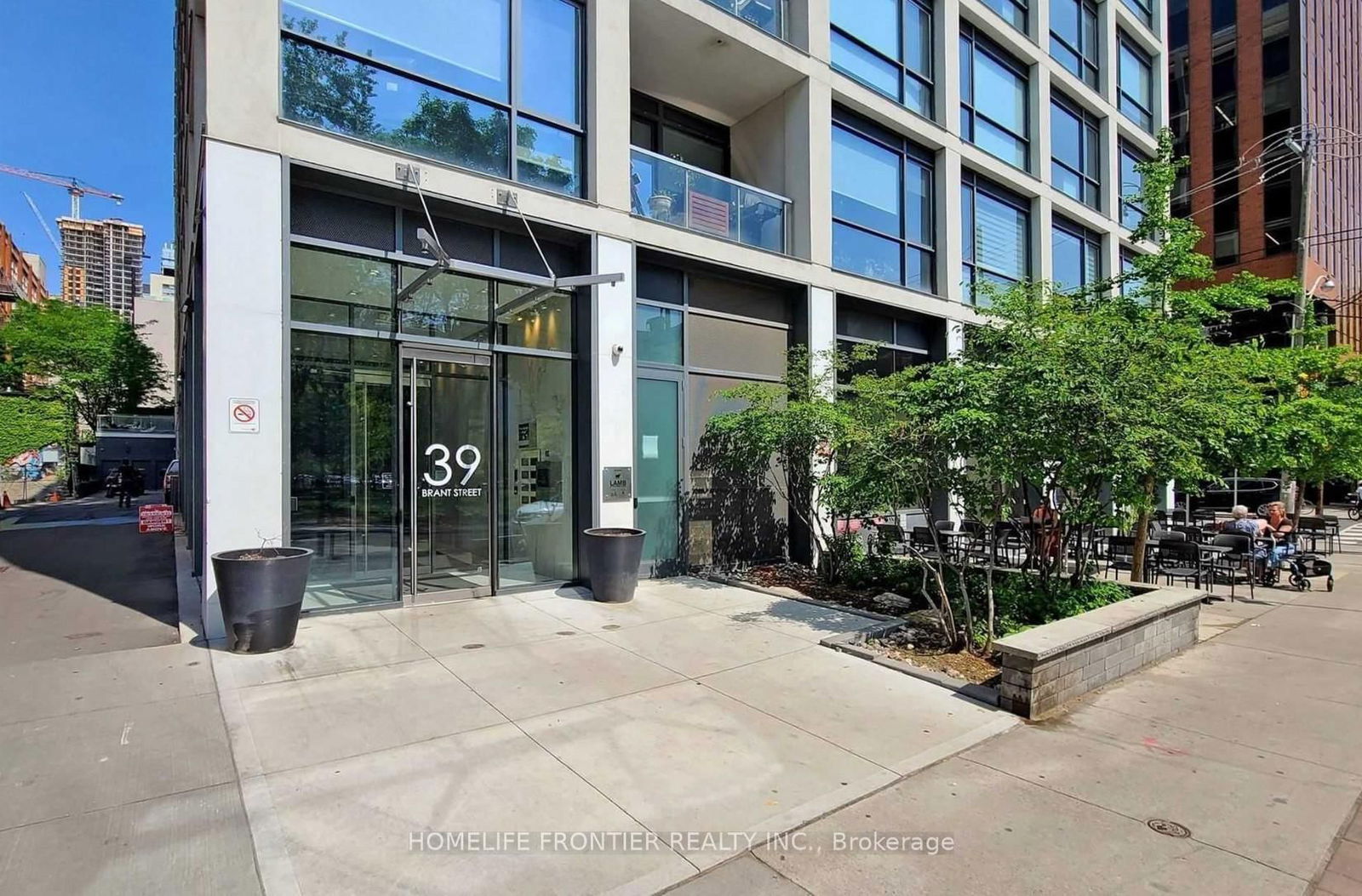 Condo for lease at 825-39 Brant Street, Toronto, Waterfront Communities C1, M5V 0M8 - MLS: C11993601