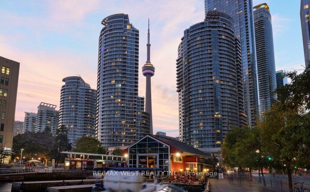 Condo for lease at 1502-8 York Street, Toronto, Waterfront Communities C1, M5J 2Y2 - MLS: C11993880