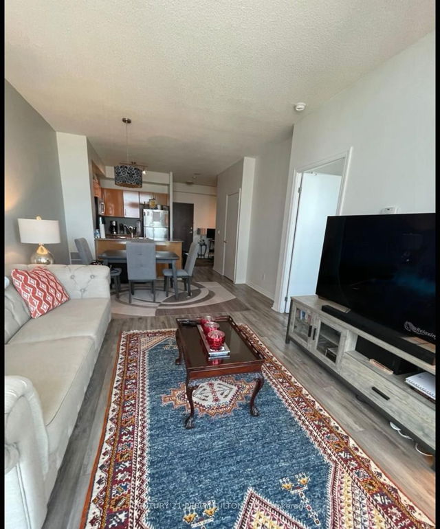 3407 - 16 Yonge Street