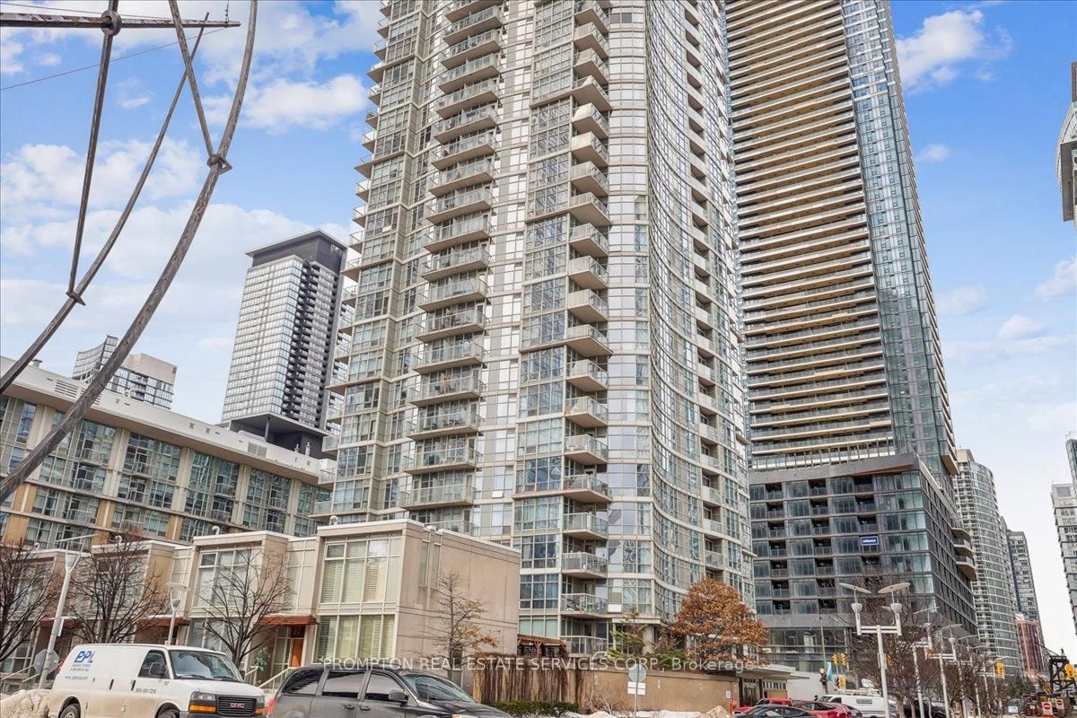 Condo for sale at 4102-10 Navy Wharf Court, Toronto, Waterfront Communities C1, M5V 3V2 - MLS: C11994812