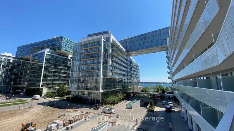 home for lease on 324-15 Queens Quay E