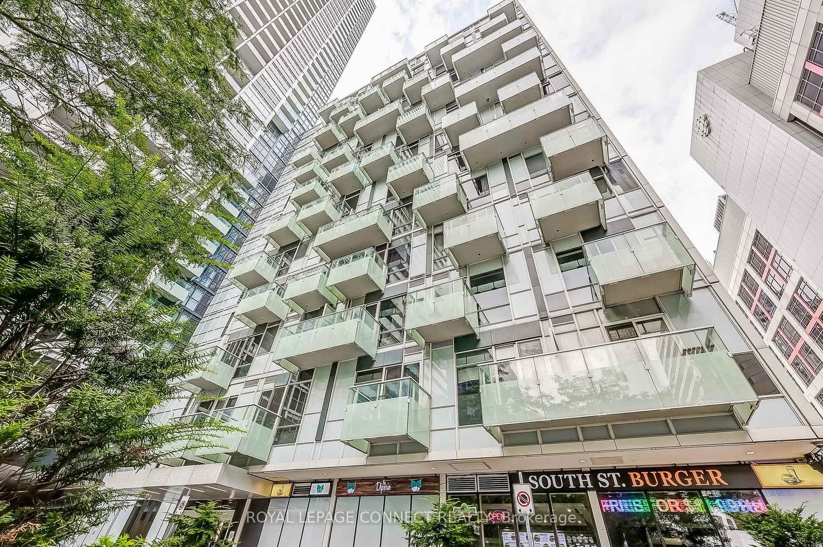 Condo for sale at 922-20 John Street, Toronto, Waterfront Communities C1, M5V 0G5 - MLS: C11995423