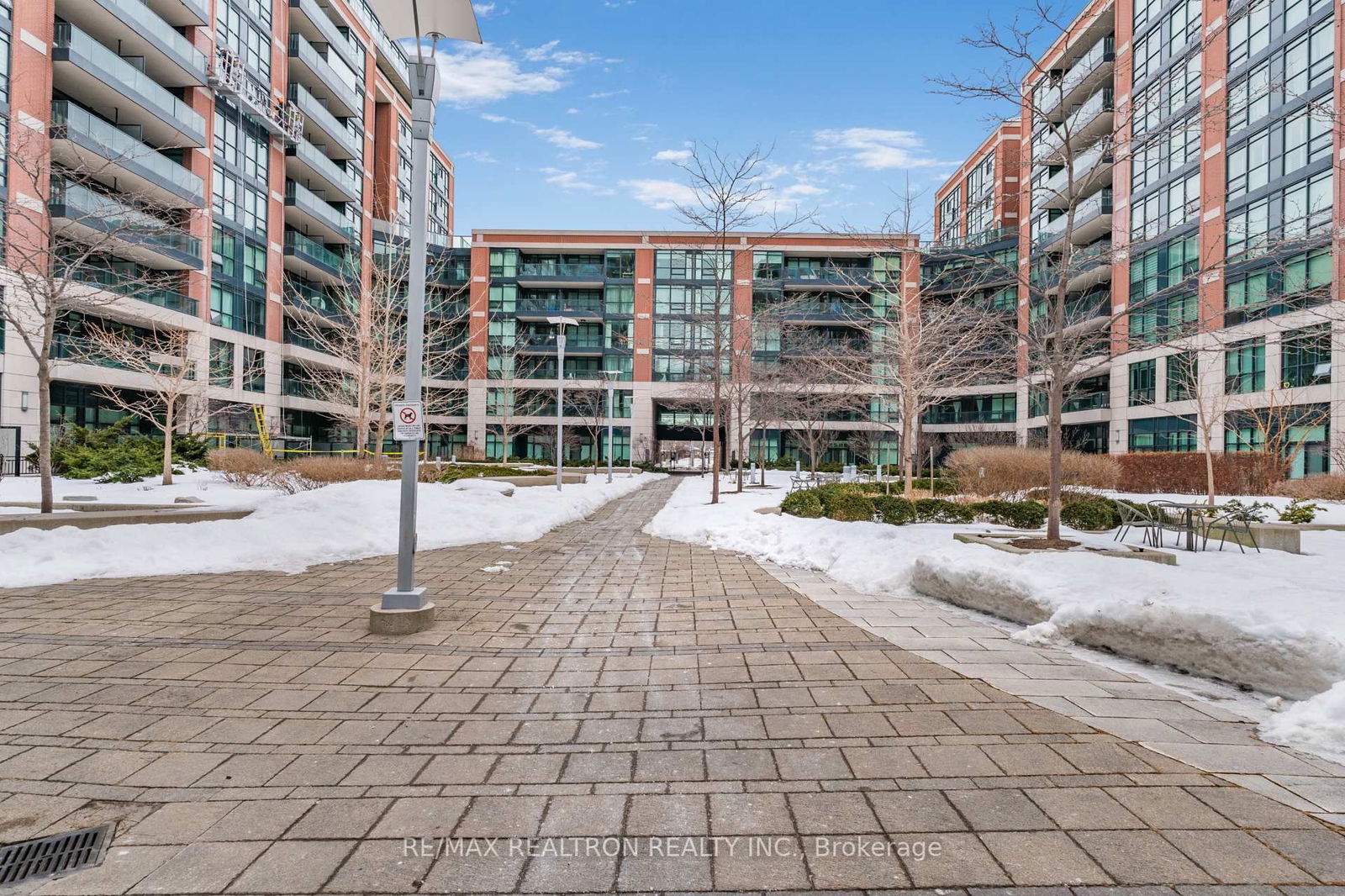 Condo for sale at 1011-525 Wilson Avenue, Toronto, Clanton Park, M3H 0A7 - MLS: C11995690