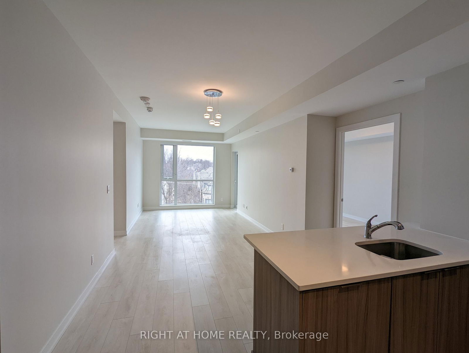 Condo for lease at 407-223 St.Clair Avenue, Toronto, Casa Loma, M4V 0A5 - MLS: C11995694