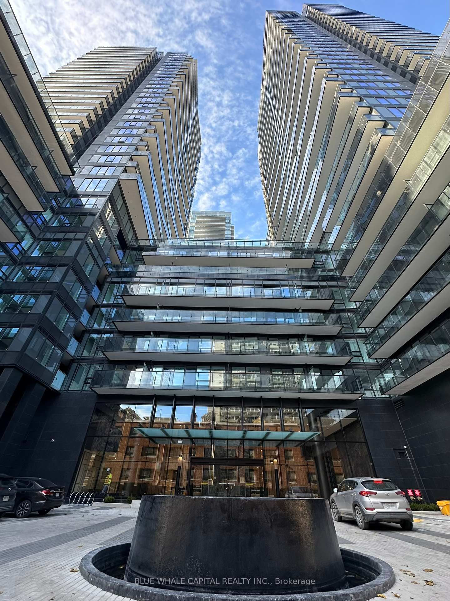 Condo for lease at 803-117 Broadway Avenue, Toronto, Mount Pleasant West, M4P 1V3 - MLS: C11995766