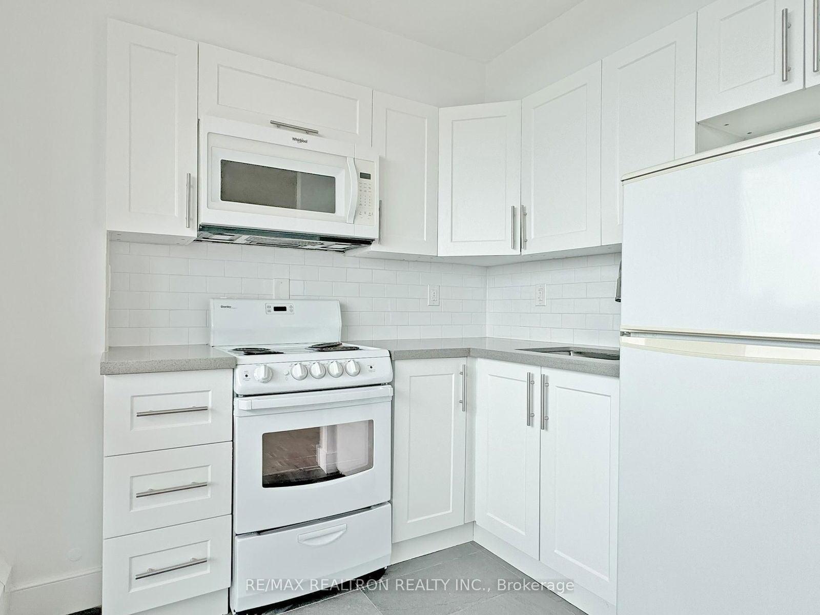 Condo for lease at 1712-666 Spadina Avenue, Toronto, University, M5S 2H8 - MLS: C11995860