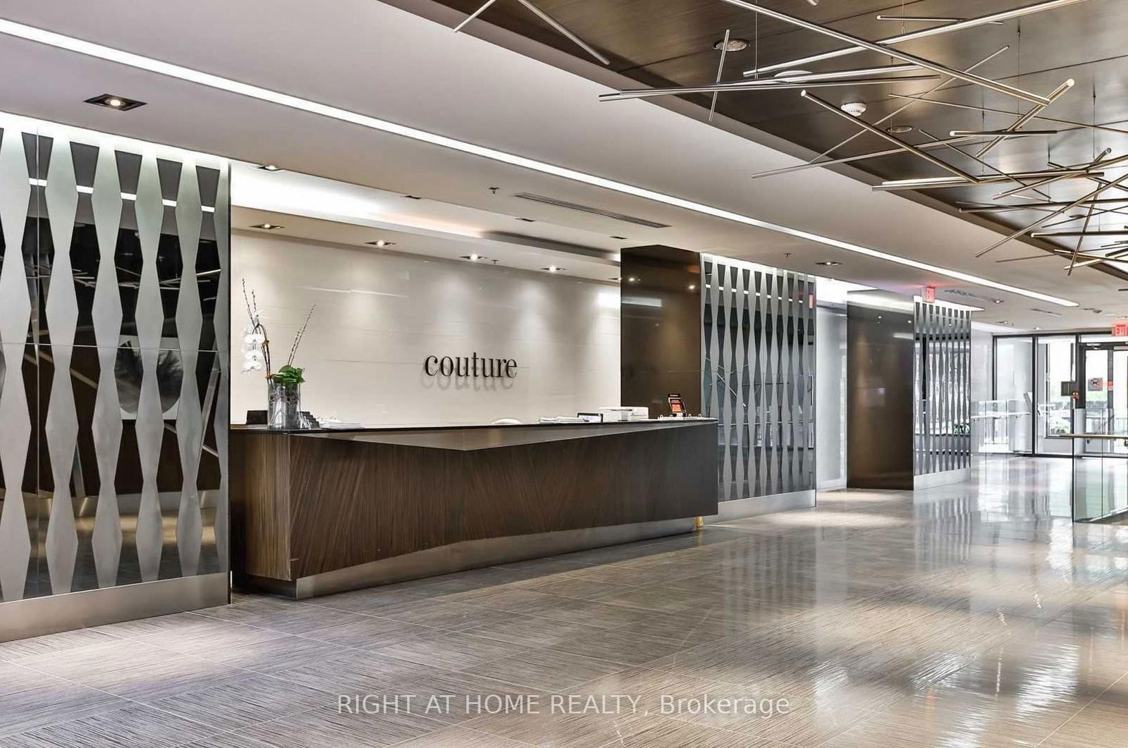 Condo leased at 812-28 Ted Rogers Way, Toronto, Church-Yonge Corridor, M4Y 2W7 - MLS: C11995864