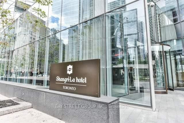 Condo for lease at 4207-180 University Avenue, Toronto, Bay Street Corridor, M5H 0A2 - MLS: C11995921