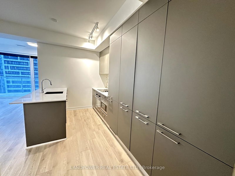 home for lease on 2709-3 Gloucester Street