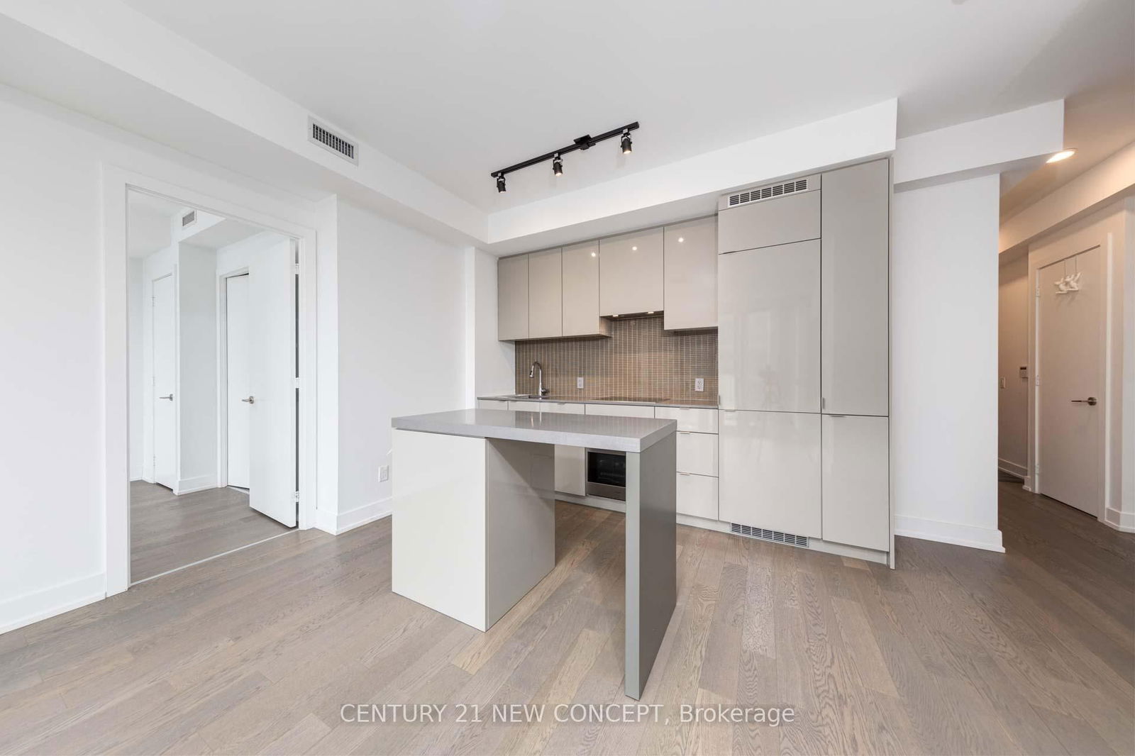 Condo for sale at 1907-7 Grenville Street, Toronto, Bay Street Corridor, M4Y 0E9 - MLS: C11997314