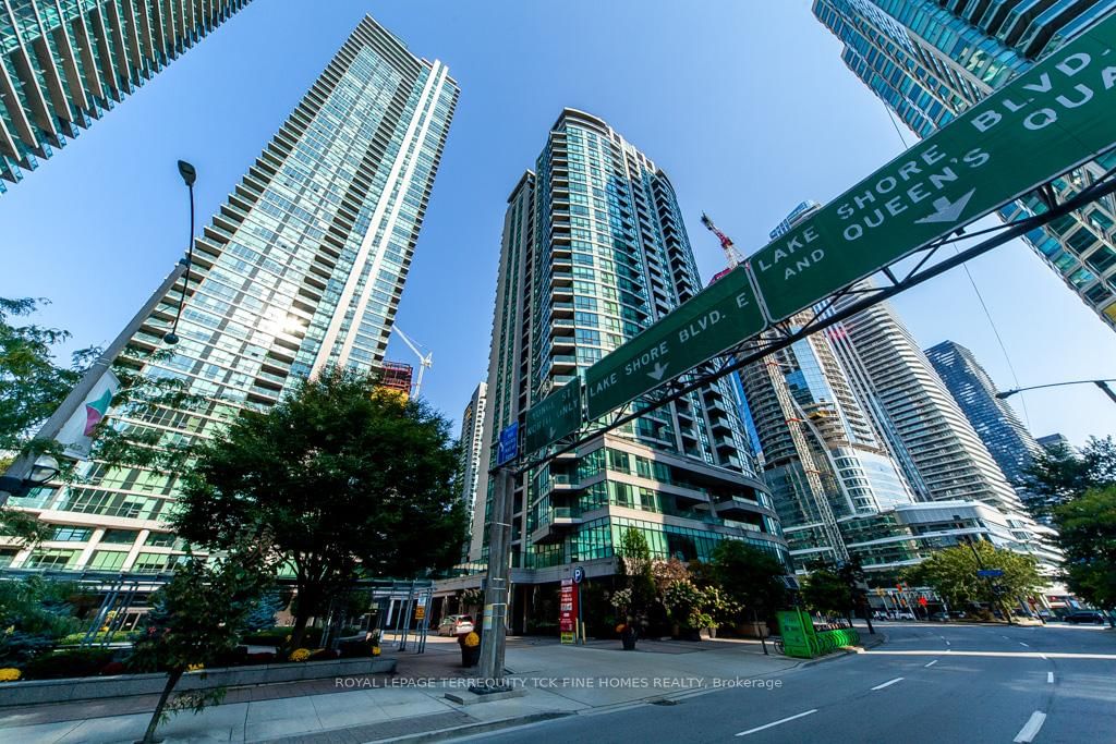 Condo for sale at 1109-16 Yonge Street, Toronto, Waterfront Communities C1, M5E 2A1 - MLS: C11997602