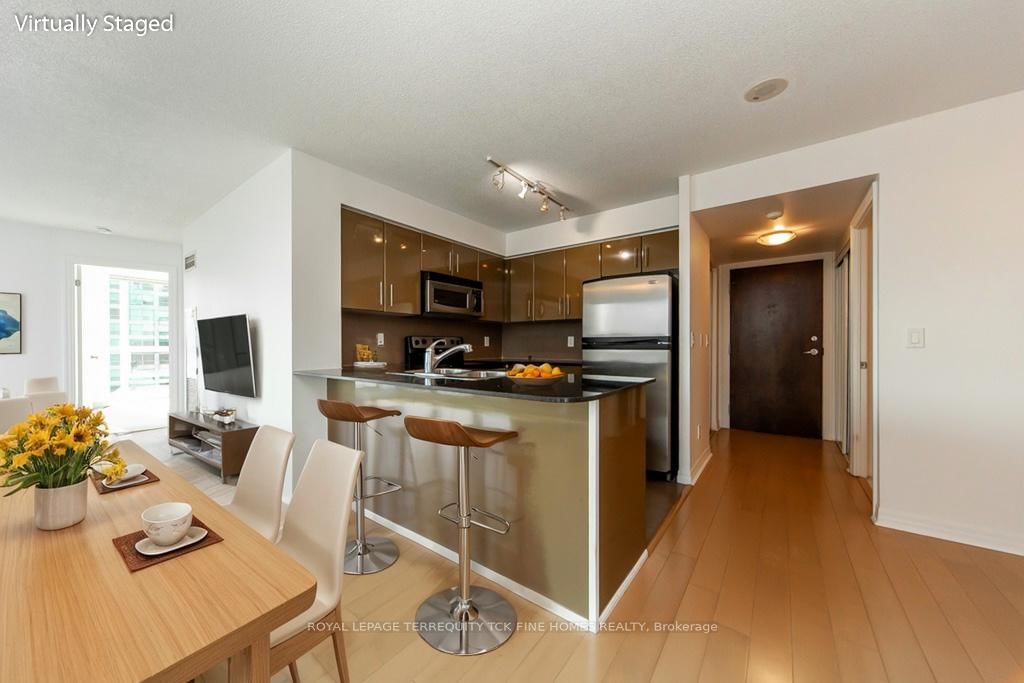 Condo for sale at 1109-16 Yonge Street, Toronto, Waterfront Communities C1, M5E 2A1 - MLS: C11997602