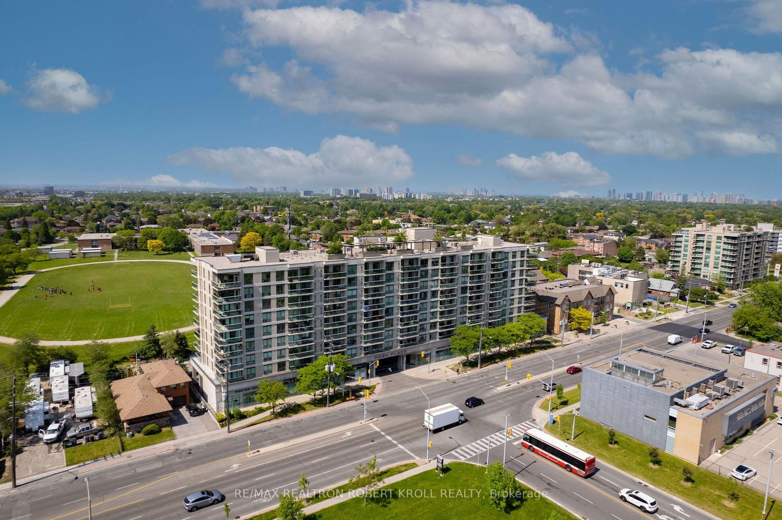 Condo for lease at 402-1030 Sheppard Avenue, Toronto, Bathurst Manor, M3H 6C1 - MLS: C11997666