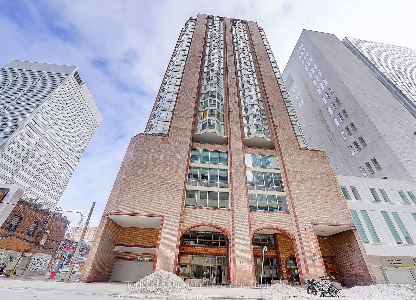 Condo for sale at 701-55 Centre Avenue, Toronto, Bay Street Corridor, M5G 2H5 - MLS: C11997890