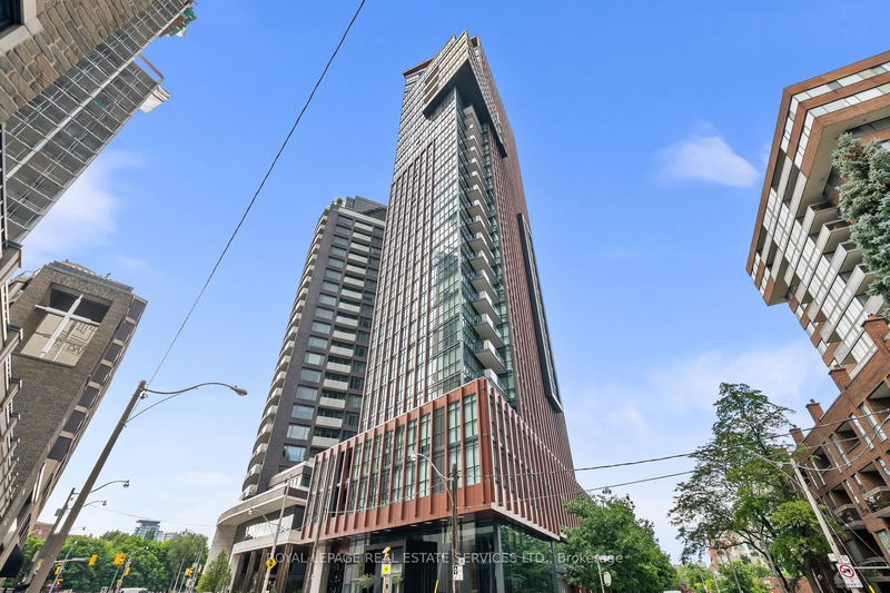 home for lease on 2008-32 Davenport Road