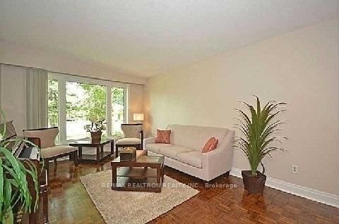 Semi-Detached House leased at 23 Baltray Crescent, Toronto, Parkwoods-Donalda, M3A 2H3 - MLS: C11997981