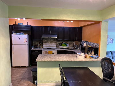 Unit 408 — 177 Linus Rd, Toronto - Don Valley Village image-0-1