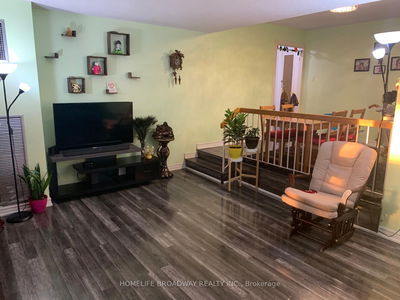 Unit 408 — 177 Linus Rd, Toronto - Don Valley Village image-0-2