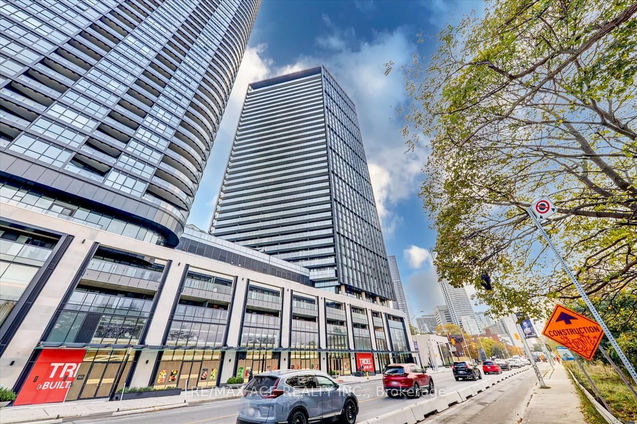 Condo for sale at 1703-575 Bloor Street, Toronto, North St. James Town, M4W 0B2 - MLS: C11998228