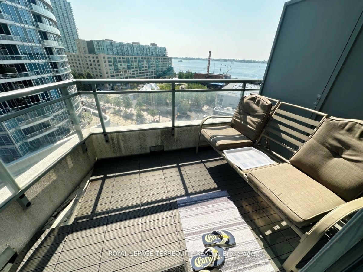 Condo for sale at 1202-228 Queens Quay, Toronto, Waterfront Communities C1, M5J 2X1 - MLS: C11998328