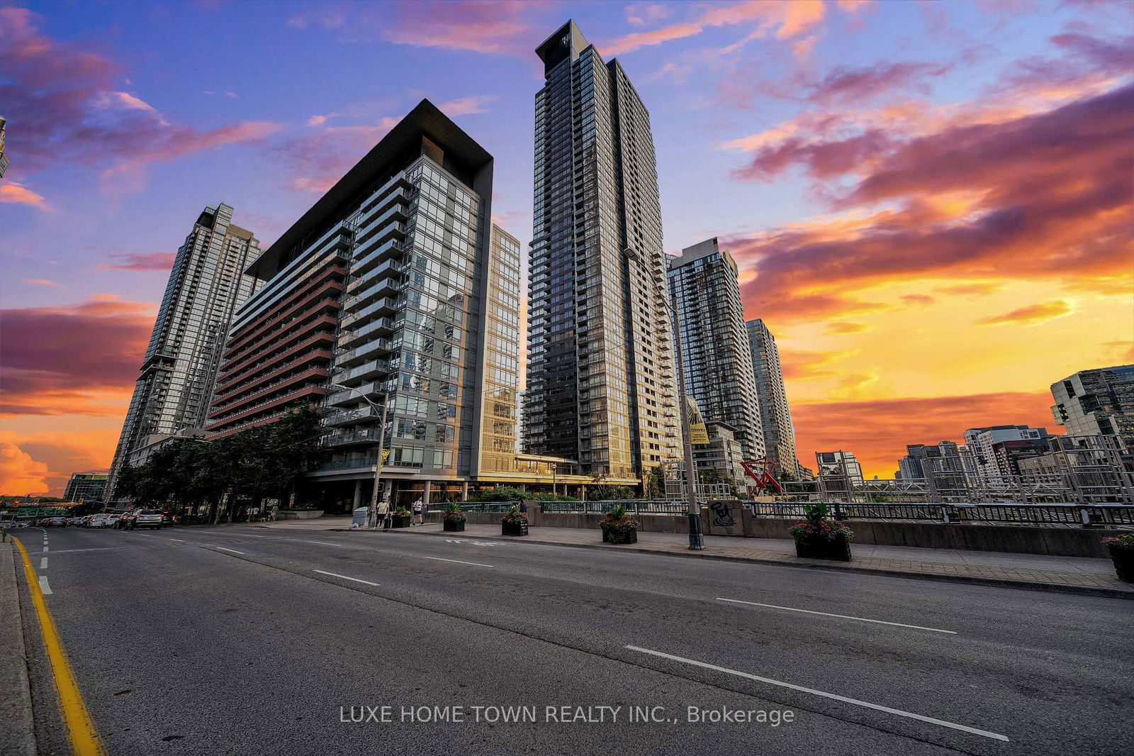 Condo for sale at 711-4K Spadina Avenue, Toronto, Waterfront Communities C1, M5V 3Y9 - MLS: C11998543