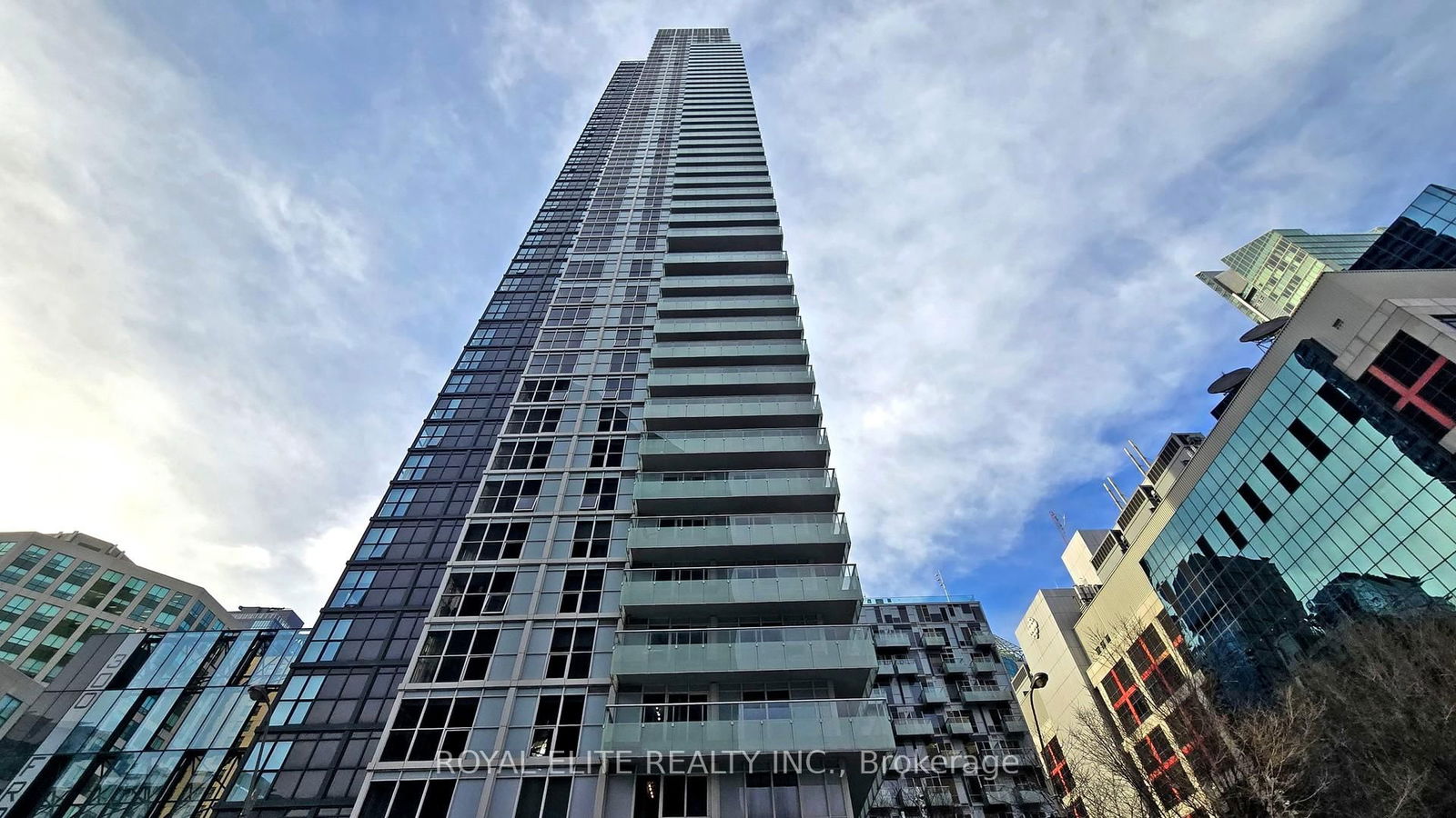 Condo for sale at 3403-300 Front Street, Toronto, Waterfront Communities C1, M5V 0E9 - MLS: C11998616