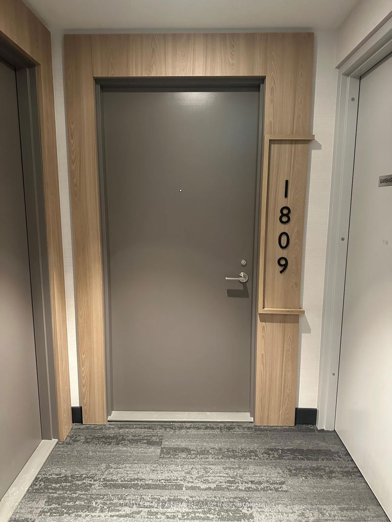 home for lease on 1809-65 Mutual Street