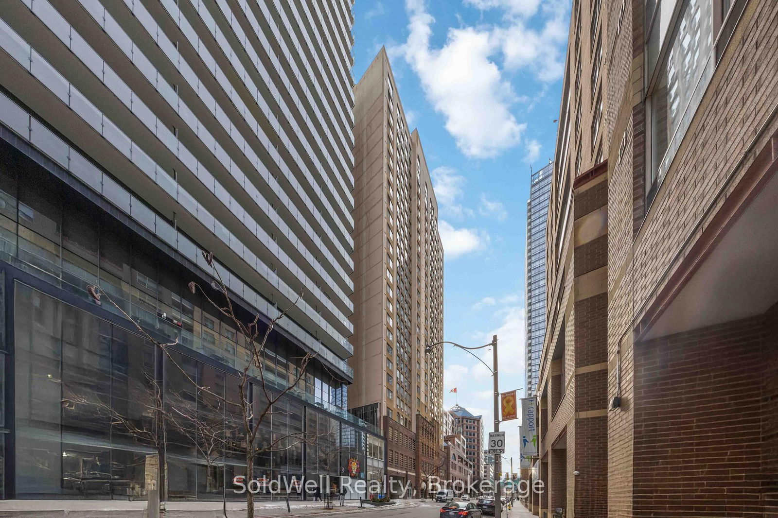 Condo for sale at 1802-25 Grenville Street, Toronto, Bay Street Corridor, M4Y 2X5 - MLS: C11999086