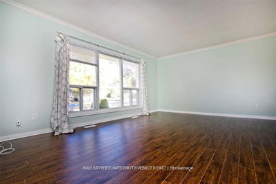 60 Hesketh Crt, Toronto - Victoria Village image-0-4