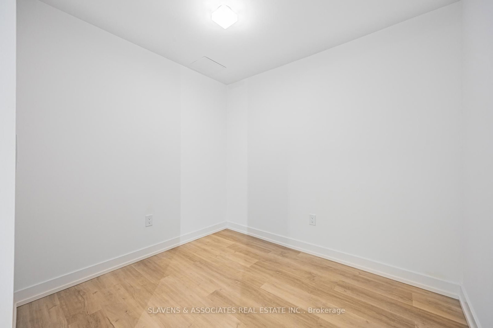28 Eastern Avenue, Unit 438 - Photo 5