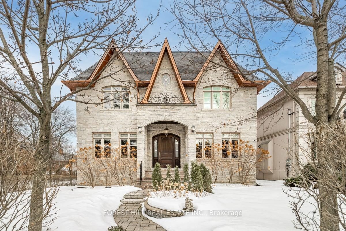 Detached House for sale at 139 Beechwood Avenue, Toronto, Bridle Path-Sunnybrook-York Mills, M2L 1J9 - MLS: C11999529