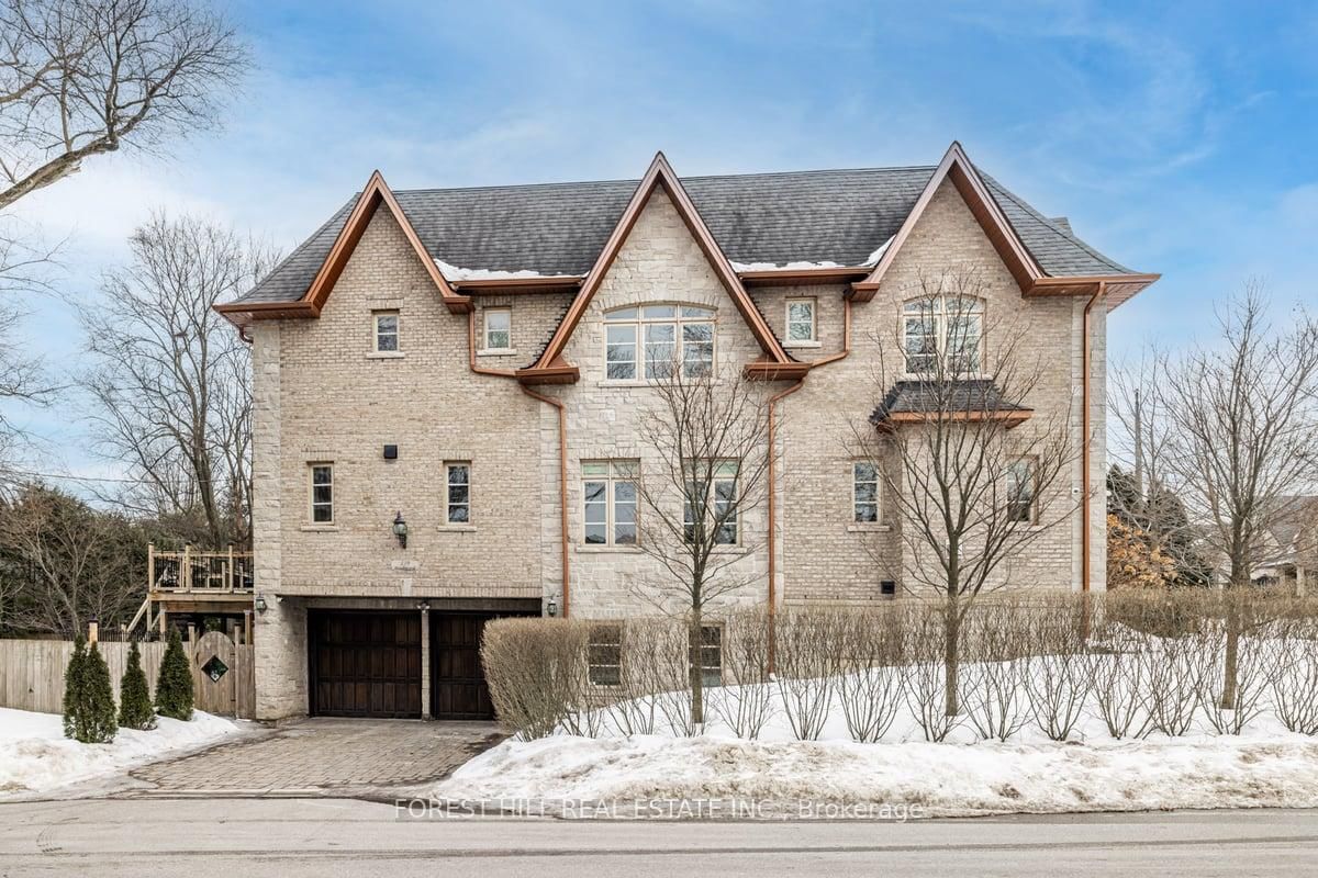 Detached House for sale at 139 Beechwood Avenue, Toronto, Bridle Path-Sunnybrook-York Mills, M2L 1J9 - MLS: C11999529