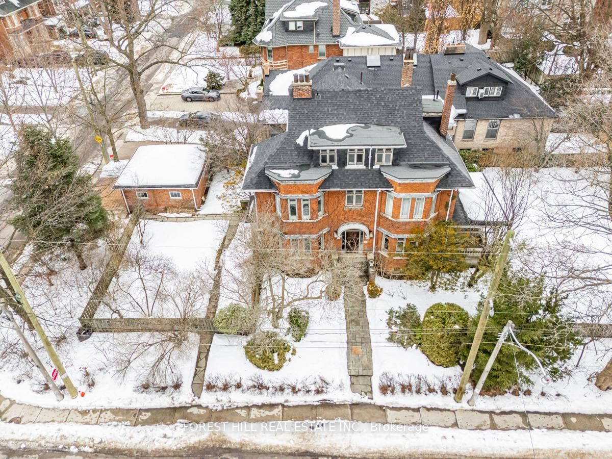 Detached House for sale at 240 Balmoral Avenue, Toronto, Casa Loma, M4V 1J9 - MLS: C11999665