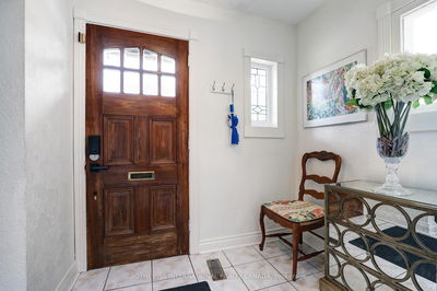 19 Southvale Dr, Toronto - Leaside image-0-3