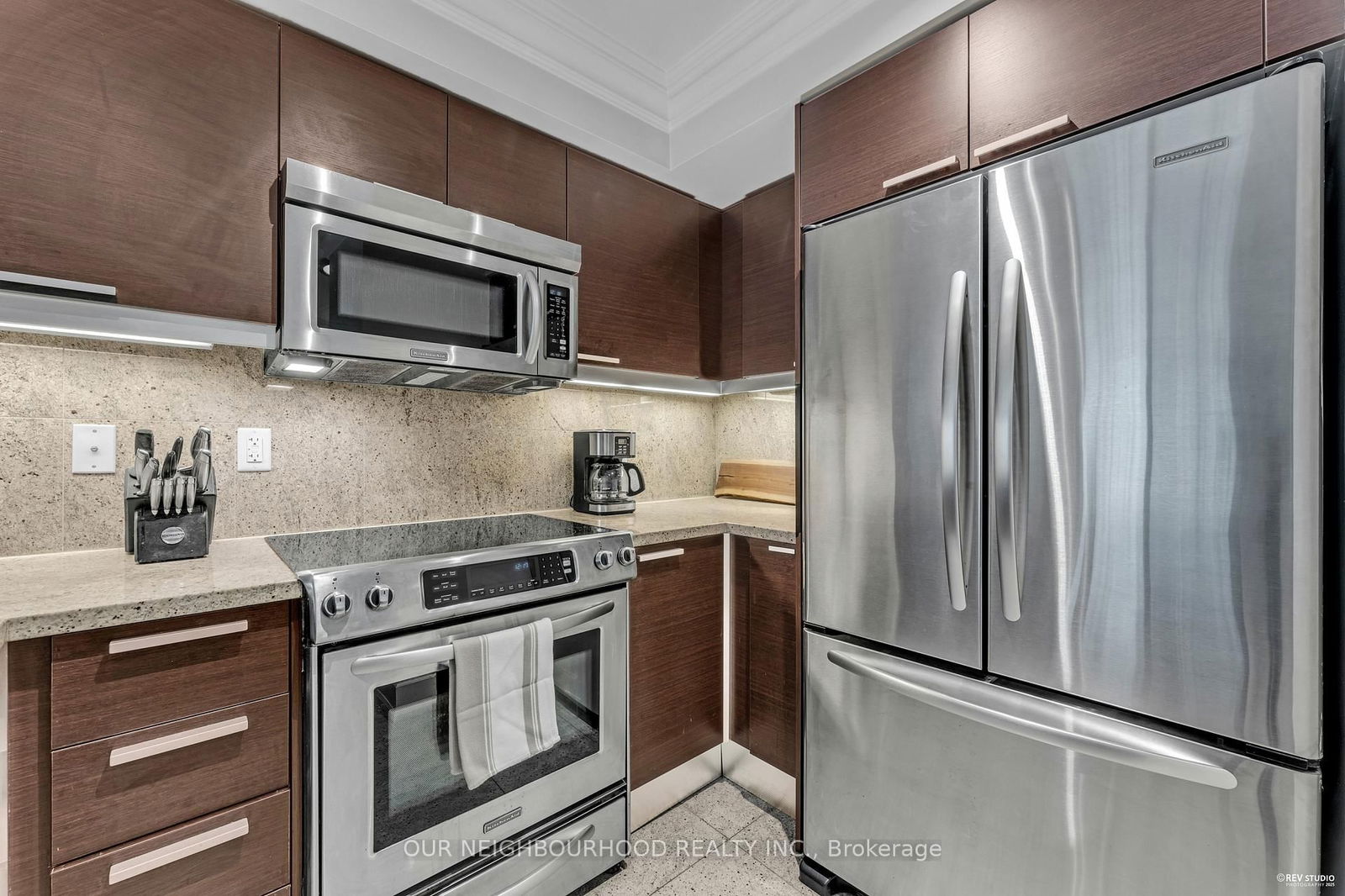 Condo for sale at 220-650 Sheppard Avenue, Toronto, Bayview Village, M2K 3E4 - MLS: C12000052