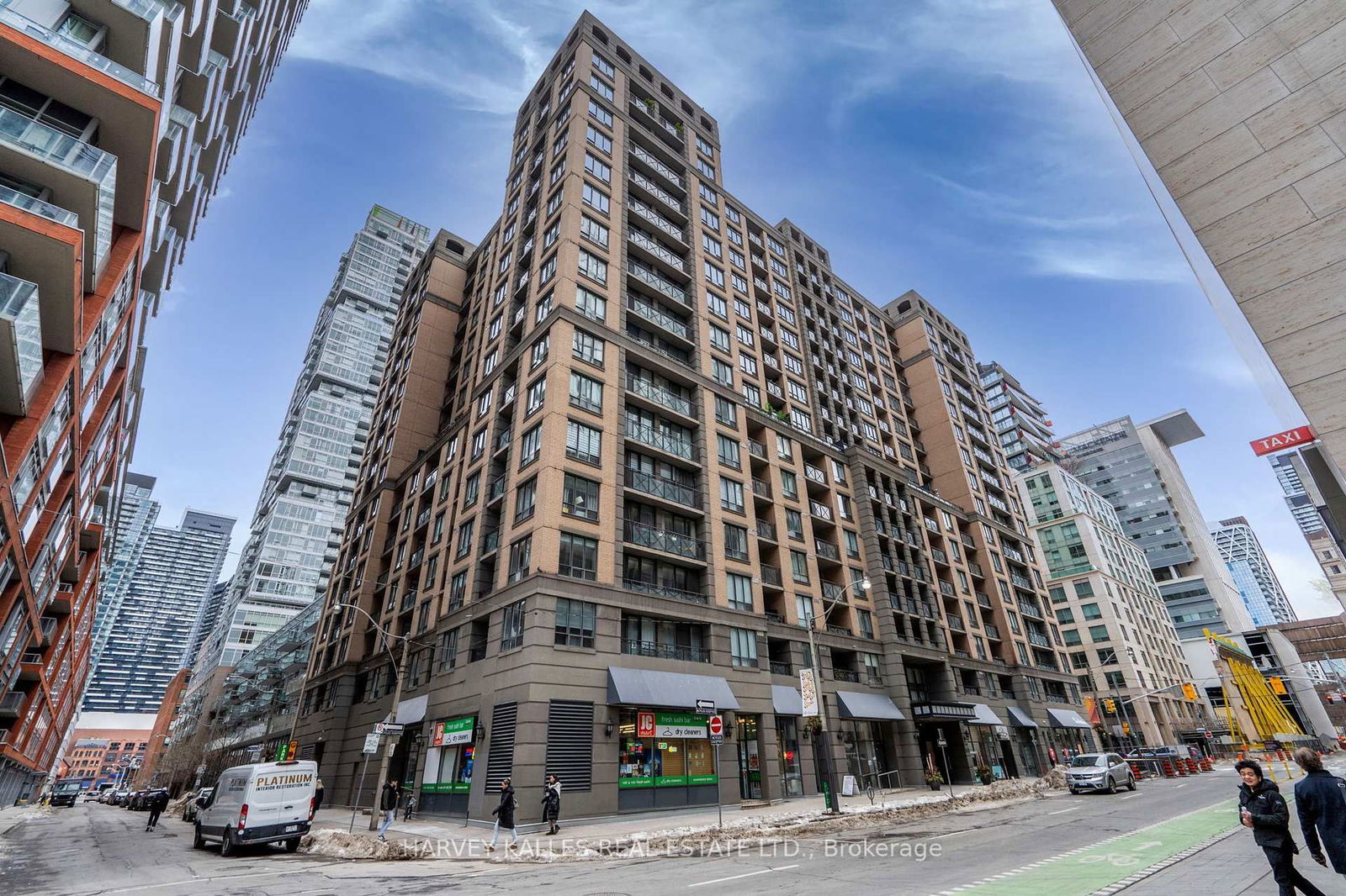 Condo for sale at 1412-140 Simcoe Street, Toronto, Waterfront Communities C1, M5H 4E9 - MLS: C12000166