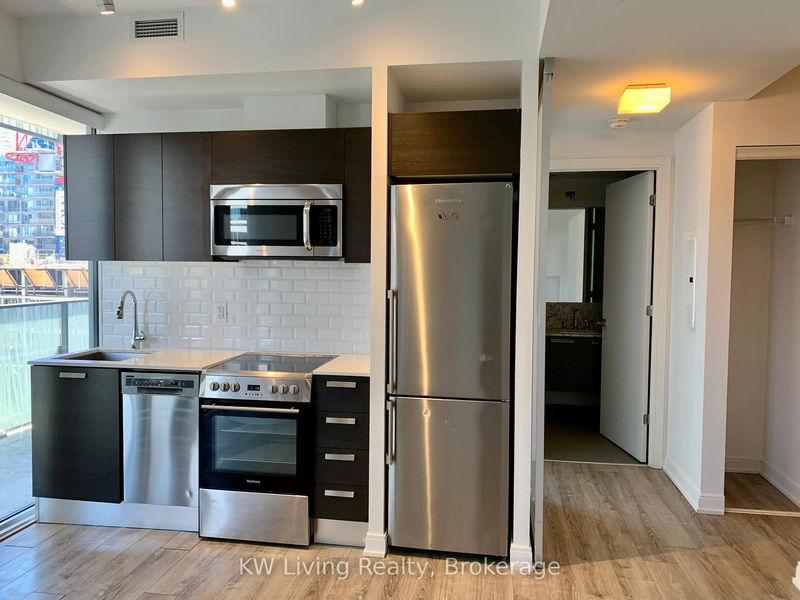 home for lease on 1201-42 Charles Street E