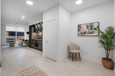 Unit 813 — 15 Mercer St, Toronto - Waterfront Communities C1 image-0-2