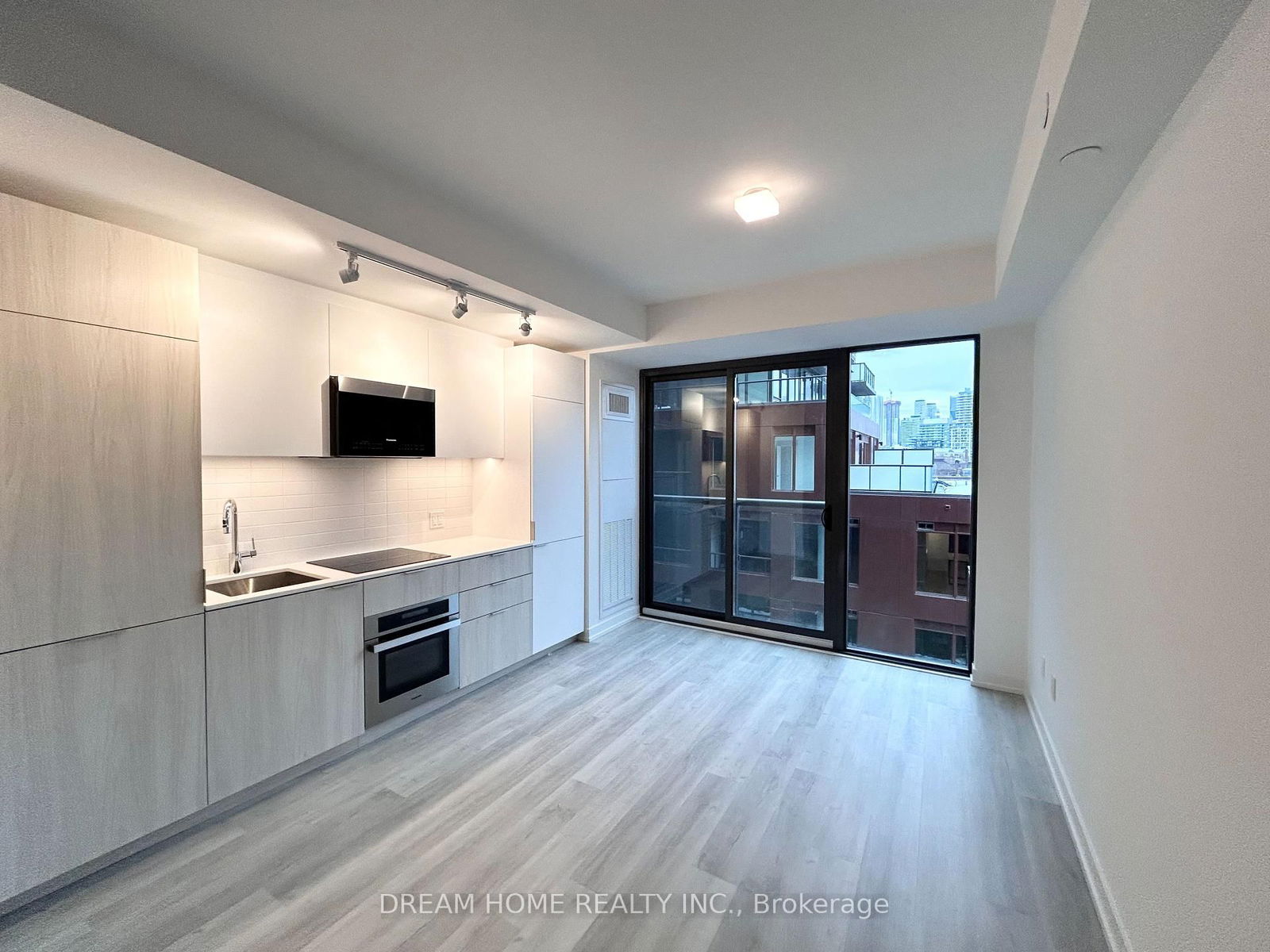 Condo for lease at 505-28 Eastern Avenue, Toronto, Moss Park, M5A 0Y2 - MLS: C12000880