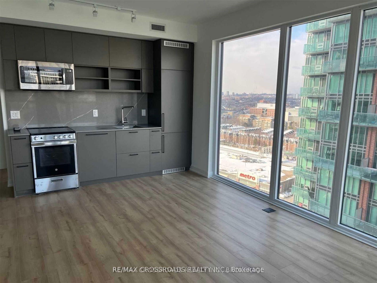 Condo leased at 1810-135 East Liberty Street, Toronto, Niagara, M6K 0G7 - MLS: C12001139