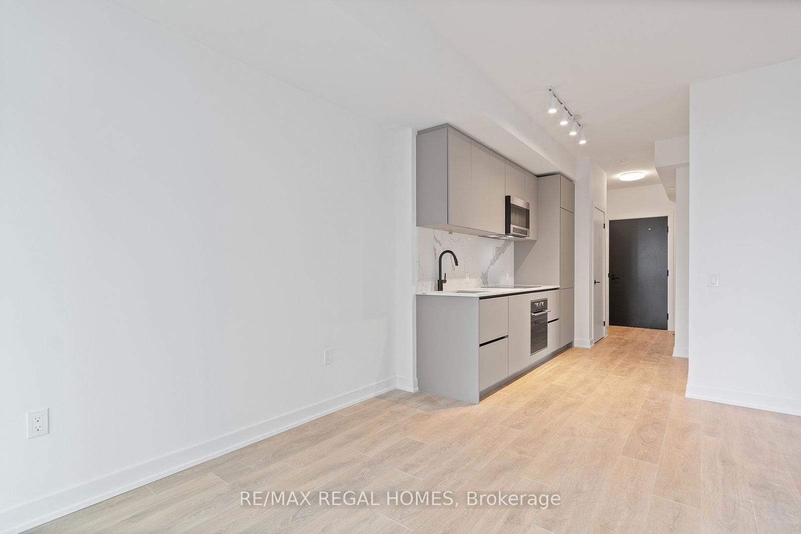 Condo for lease at 2504-117 Broadway Avenue, Toronto, Mount Pleasant West, M4P 1V3 - MLS: C12001335