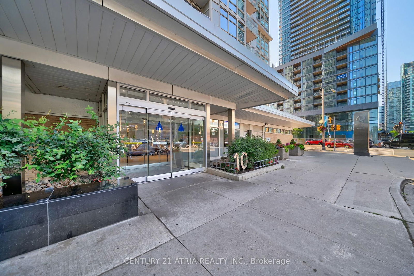 Condo for lease at 805-10 Navy Wharf Court, Toronto, Waterfront Communities C1, M5V 3V2 - MLS: C12001510