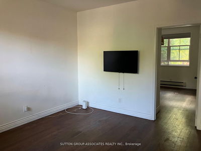 Unit MAIN — 181 Walmer Rd, Toronto - Annex image-0-4