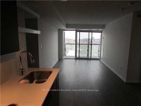 Condo for lease at 901-400 Adelaide Street, Toronto, Moss Park, M5A 1N4 - MLS: C12001795