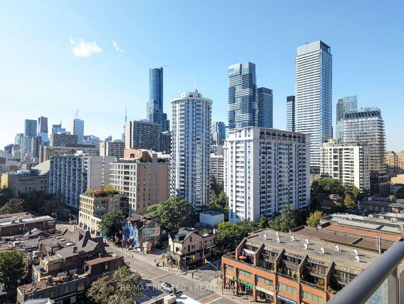 home for sale on 1103-81 Wellesley Street E