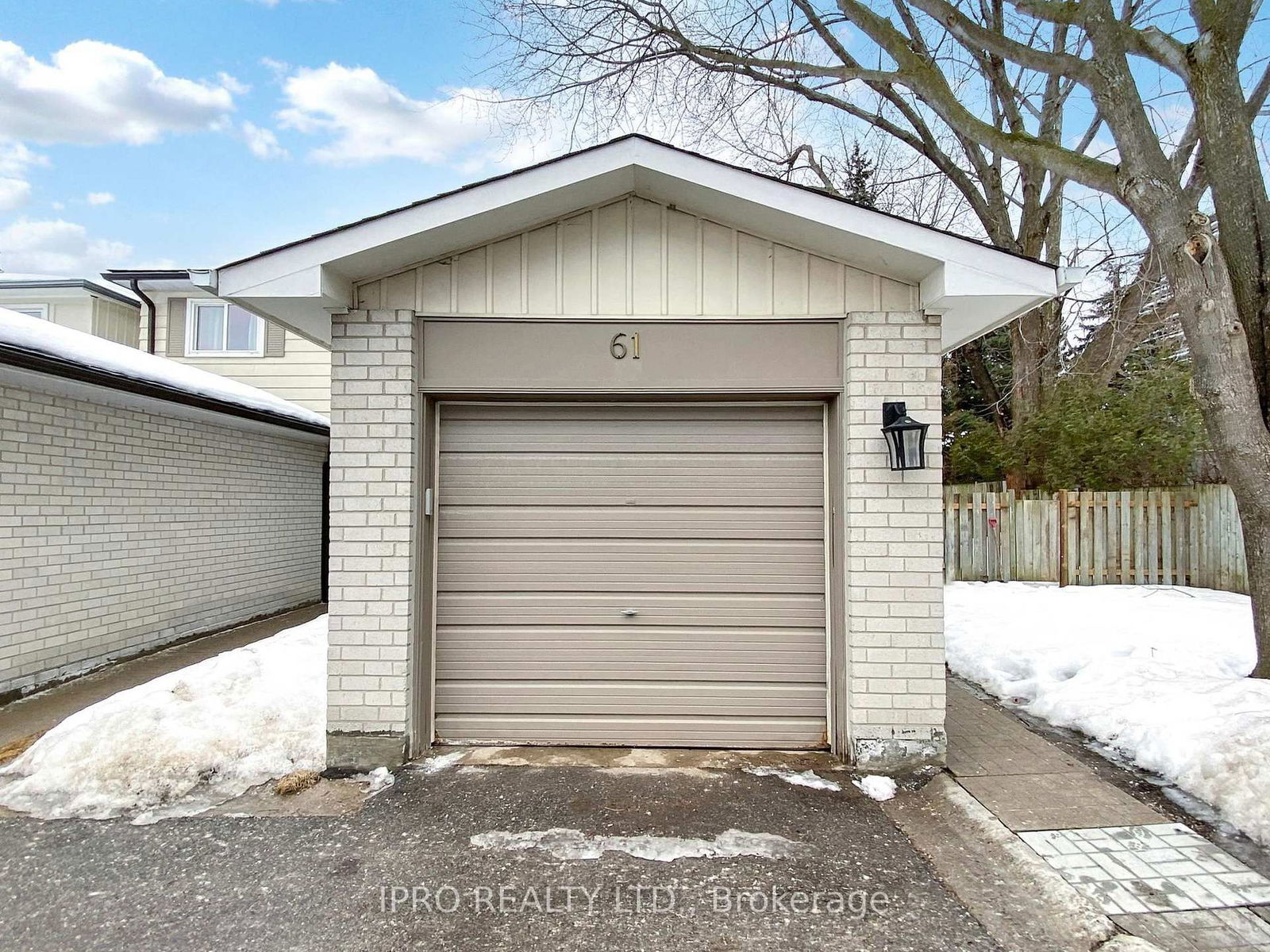 Townhouse for sale at 61 Plum Tree Way, Toronto, Westminster-Branson, M2R 3J1 - MLS: C12002075