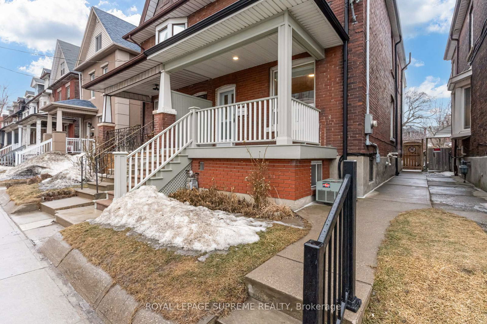 Semi-Detached House sold at 963 Dufferin Street, Toronto, Dufferin Grove, M6H 4B2 - MLS: C12002344