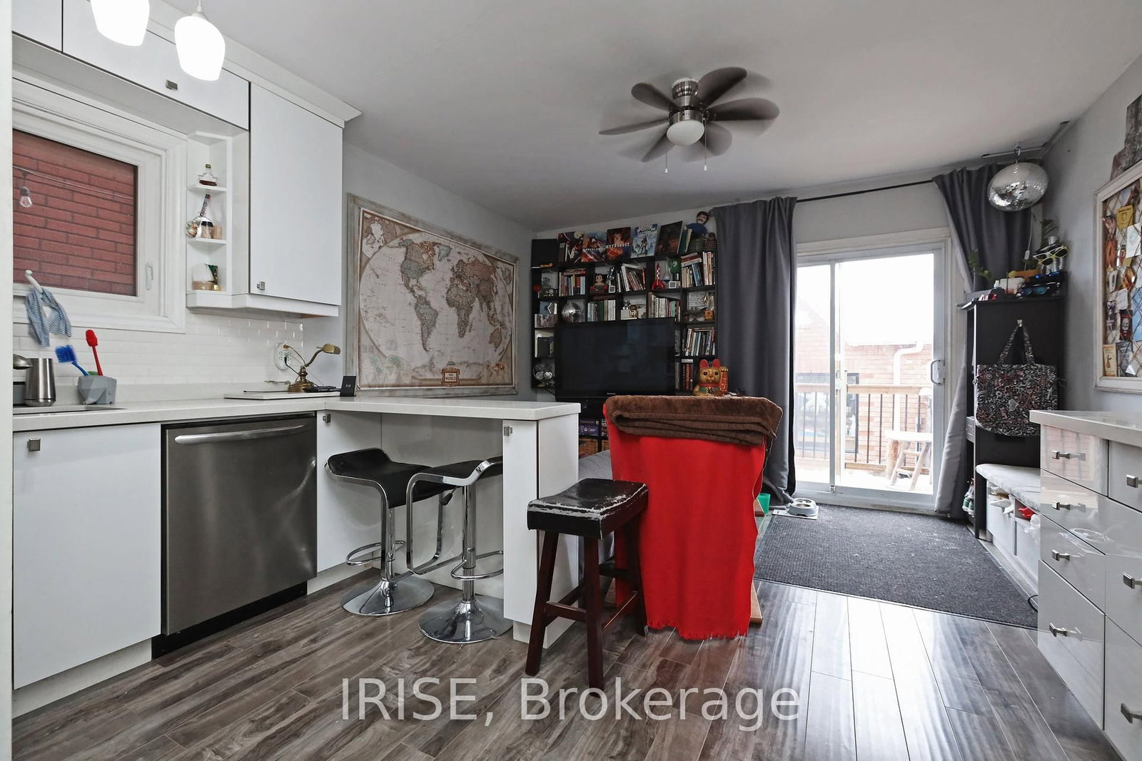 Listing Image 13