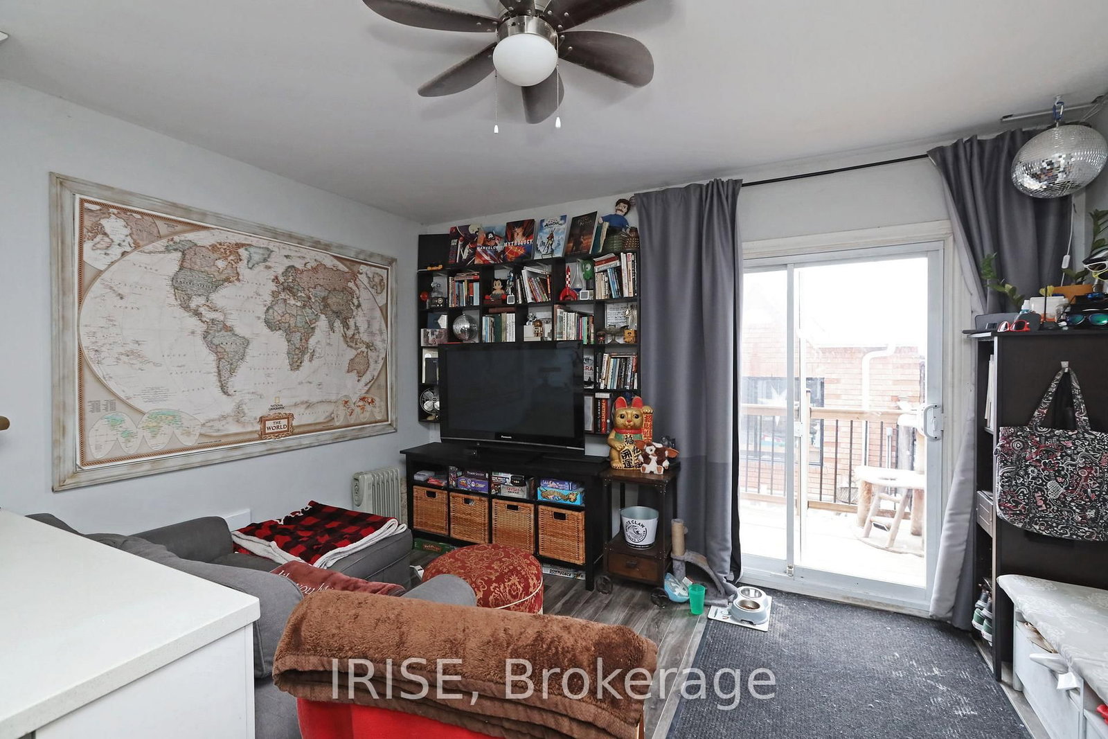 Listing Image 16