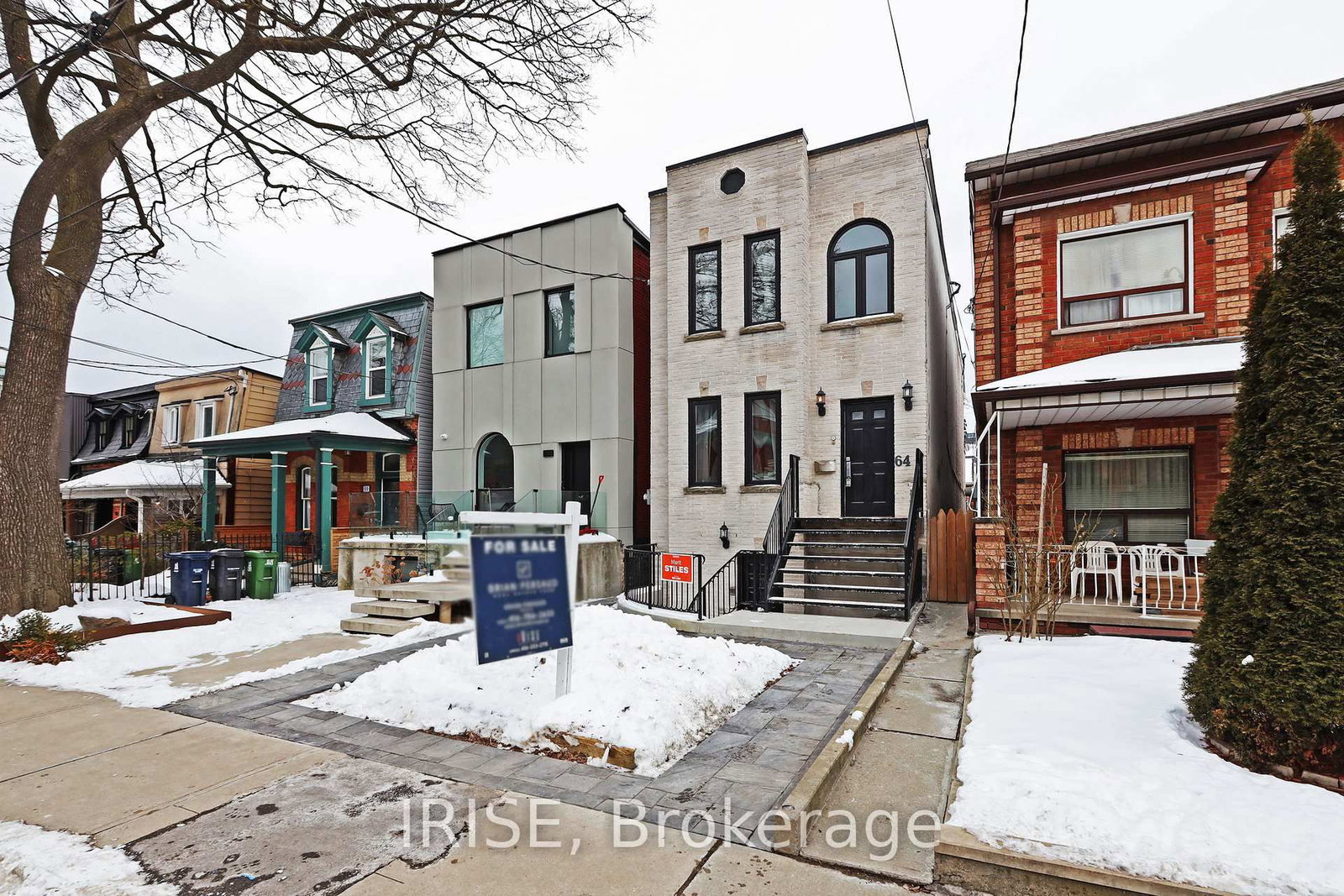 Listing Image 3